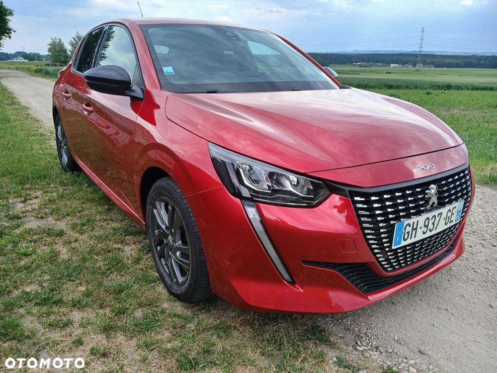 Peugeot 208 - 1