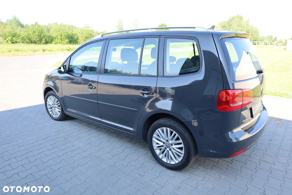 Volkswagen Touran - 27