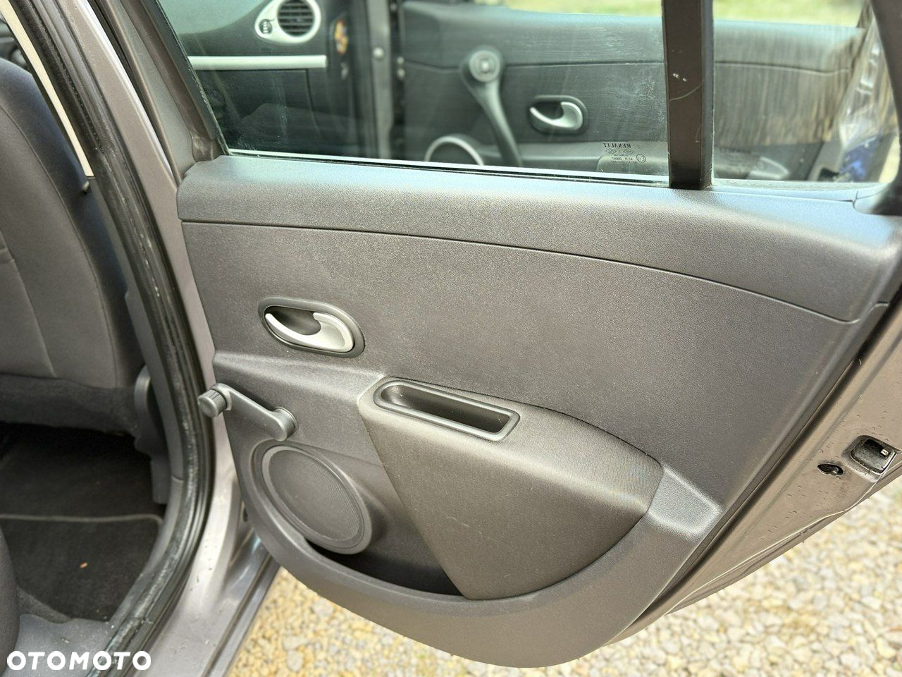 Renault Clio - 24