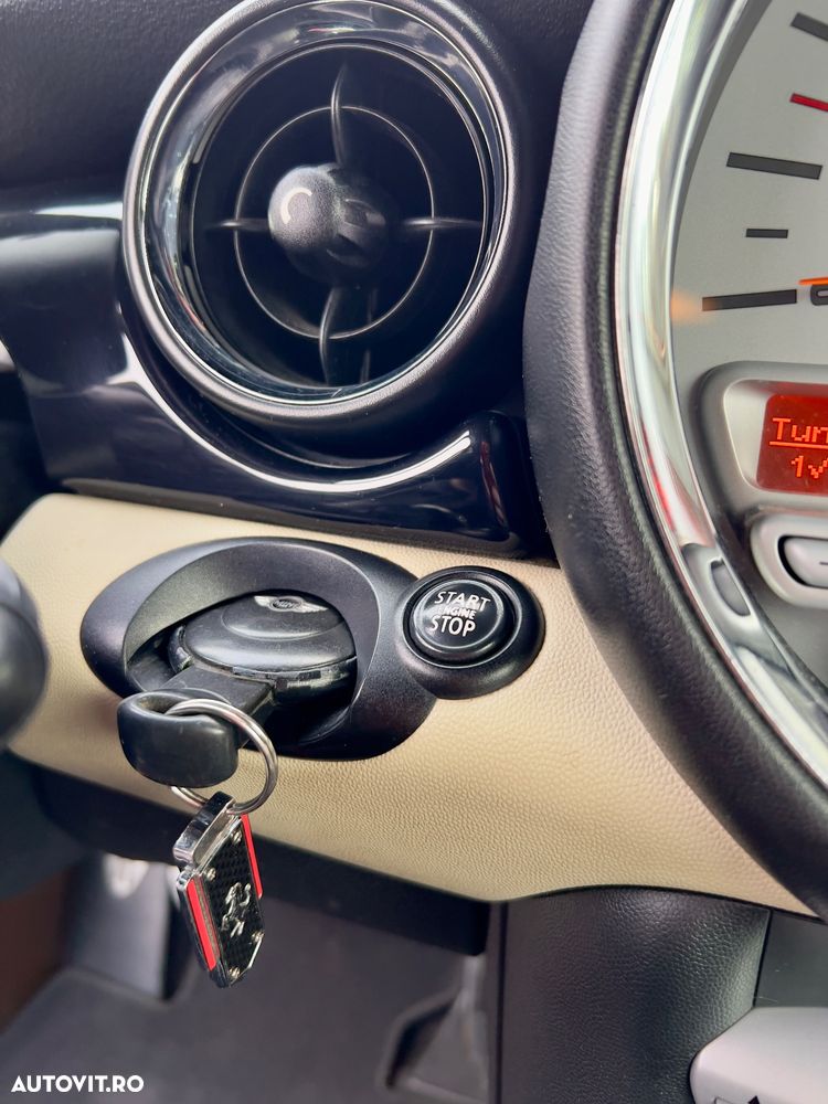 Mini Clubman - 28