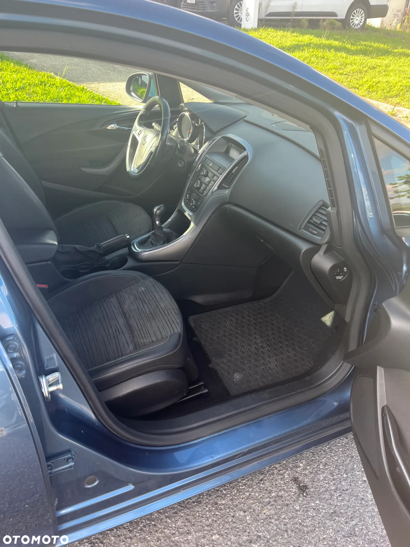 Opel Astra IV 1.4 T Active - 11