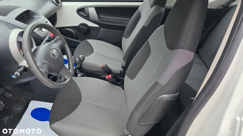 Toyota Aygo Edition - 10