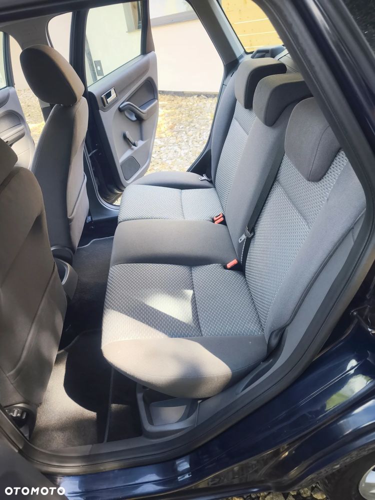 Ford Focus - 10