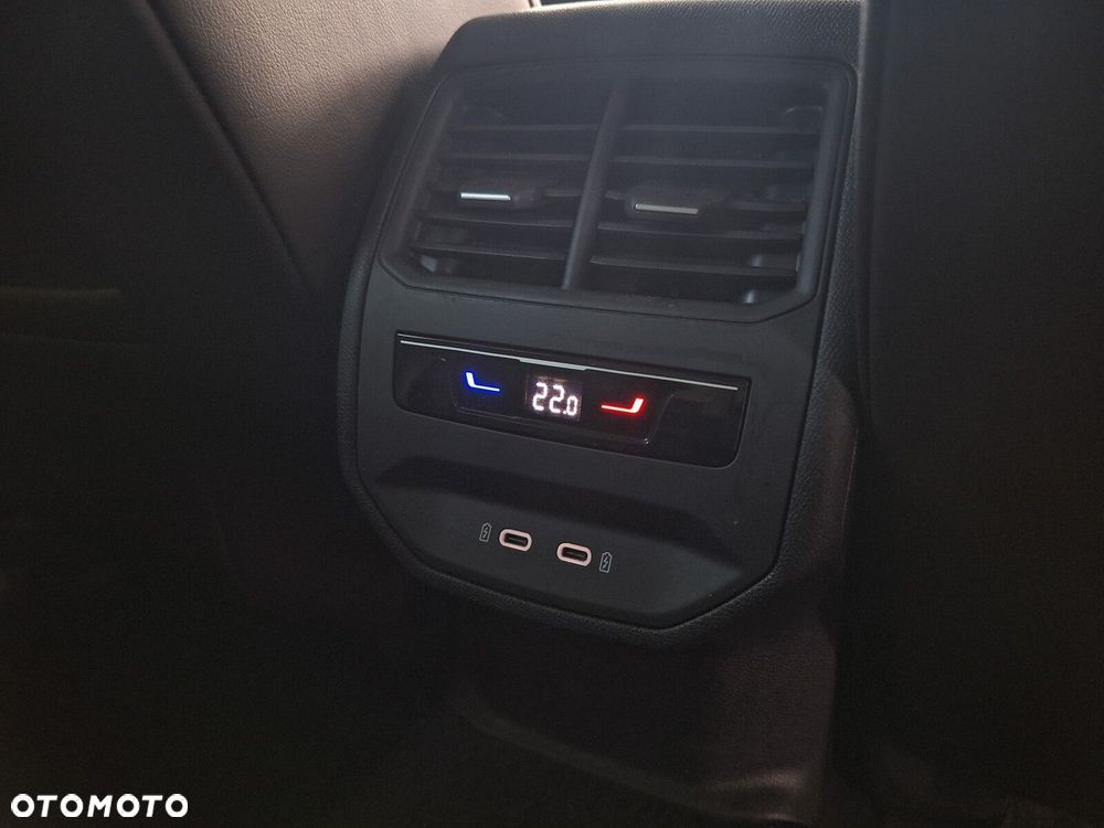 Seat Leon 2.0 TDI DSG Xcellence - 23