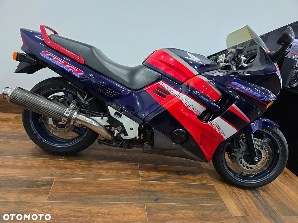 Honda CBR - 1