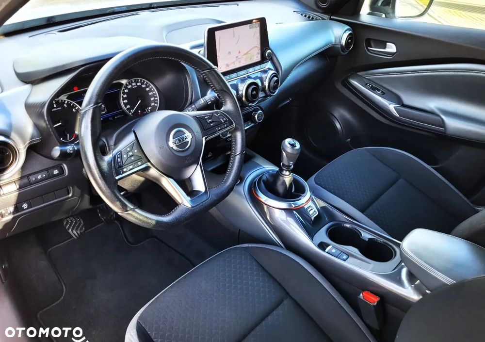 Nissan Juke 1.0 DIG-T N-Connecta - 21