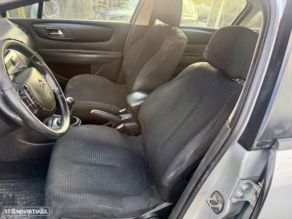 Citroën C4 1.6 HDi SX - 28