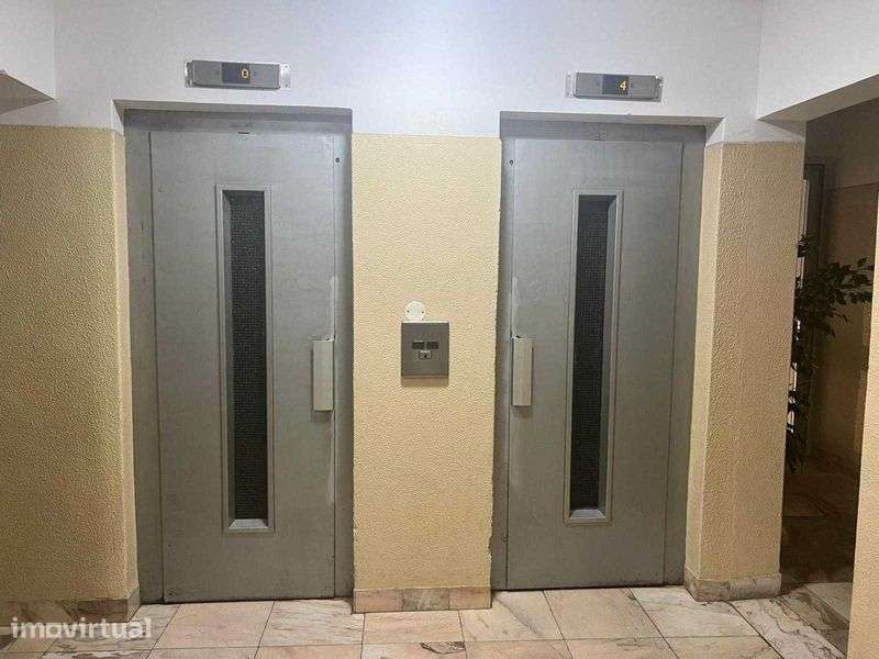 Apartamento T3 quartos + sala 2 WC Rental Aluguer Renda Acessivel - Grande imagem: 2/12
