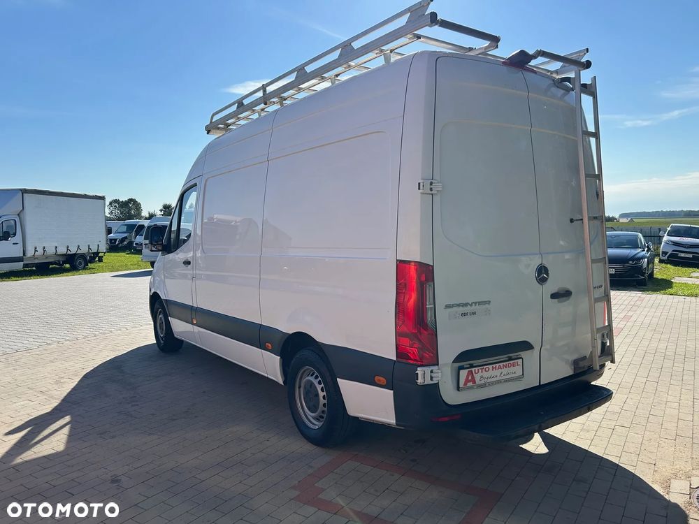 Mercedes-Benz SPRINTER - 4