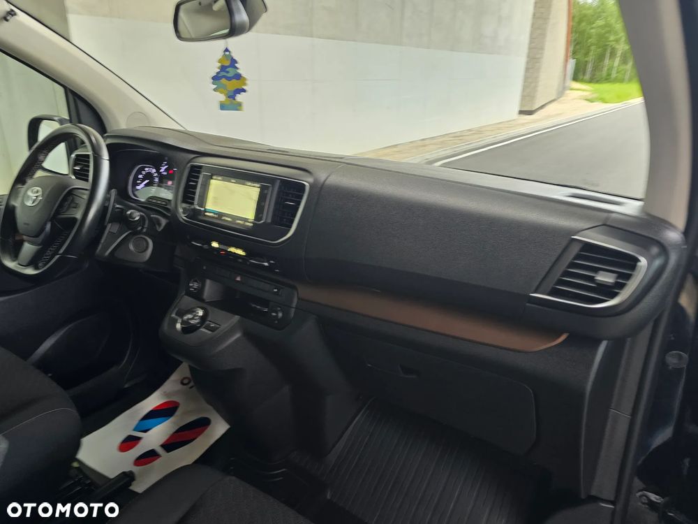 Toyota Proace Verso 2.0 D4-D Long Family - 17