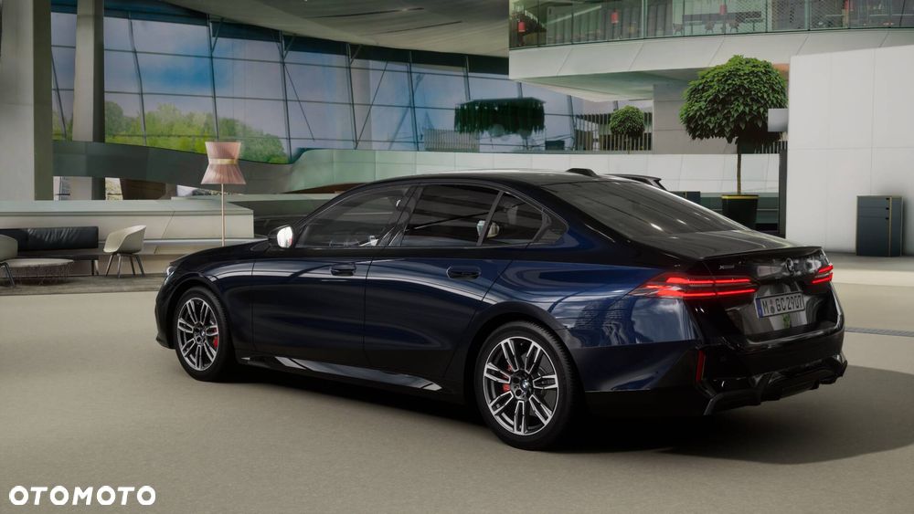 BMW Seria 5 520d xDrive mHEV M Sport - 4