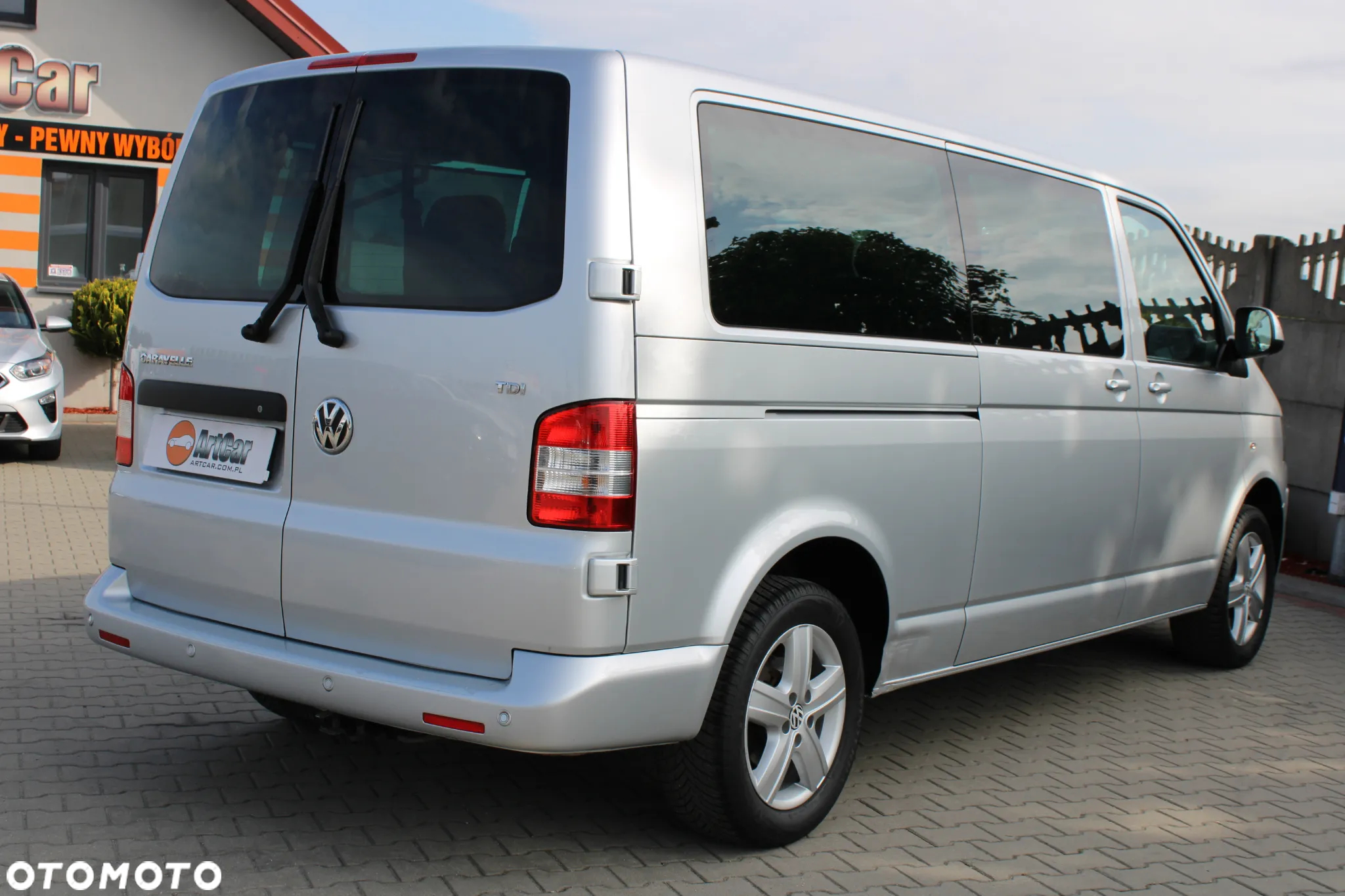 Volkswagen Caravelle - 15