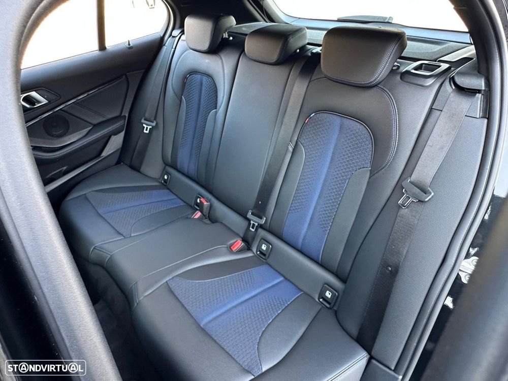 BMW 116 d Pack Desportivo M - 38