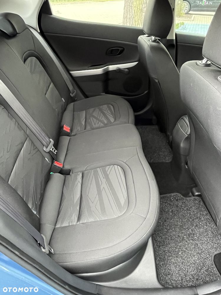 Kia Ceed - 7