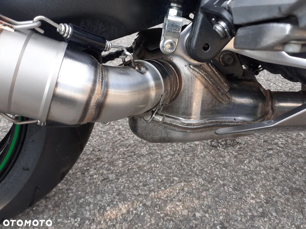 Kawasaki Ninja 1000 SX - 21