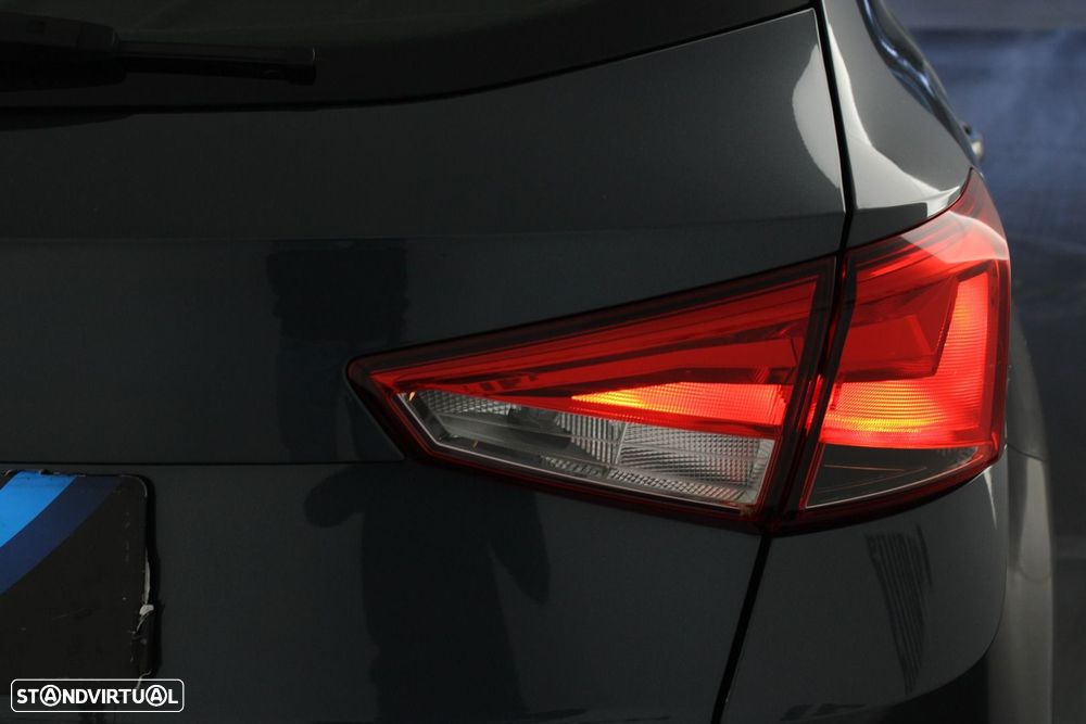 SEAT Arona 1.0 TSI Style DSG - 32