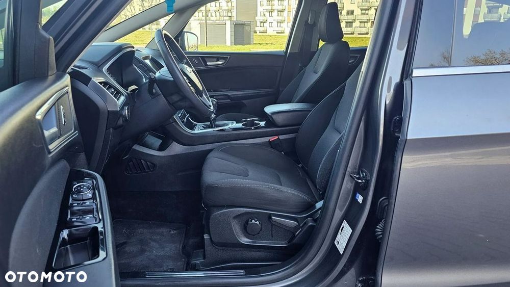 Ford S-Max - 13