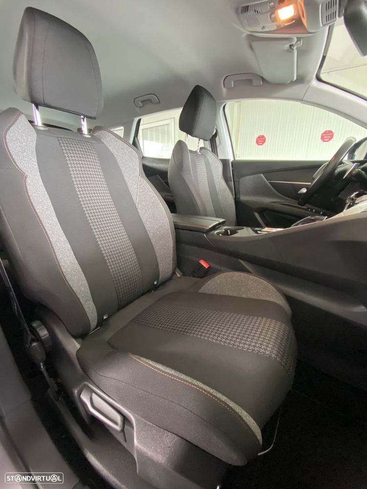 Peugeot 3008 1.5 BlueHDi Active Pack EAT8 - 29