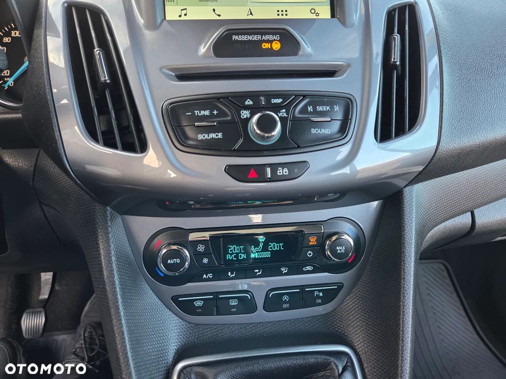 Ford Tourneo Connect Grand - 21