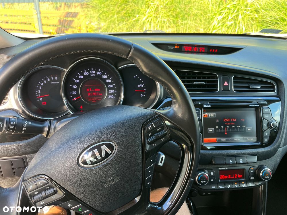 Kia Ceed - 9