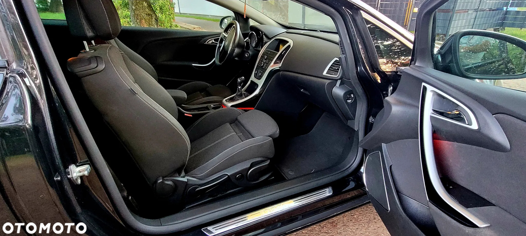 Opel Astra GTC 1.4 Turbo - 4