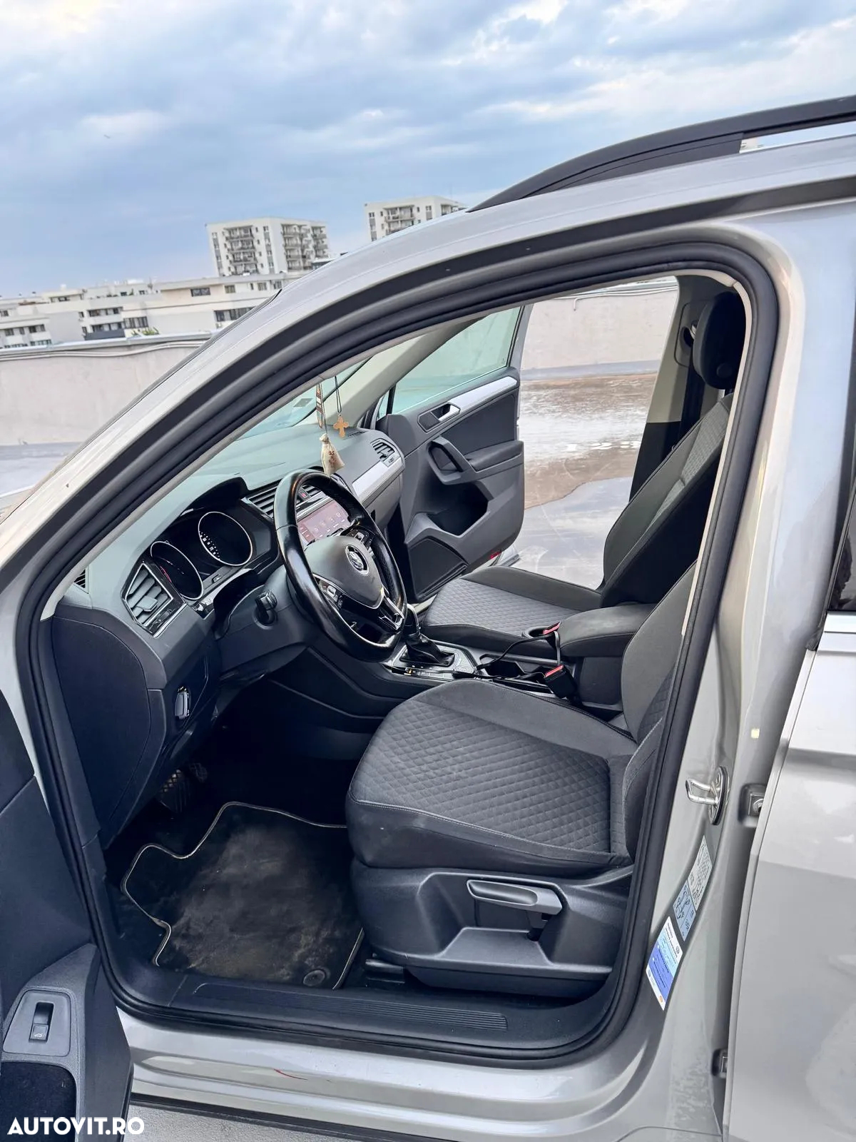 Volkswagen Tiguan 2.0 TDI 4Mot DSG Comfortline - 11