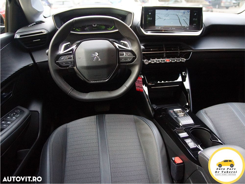 Peugeot 208 PureTech 100 EAT8 Allure Pack - 21