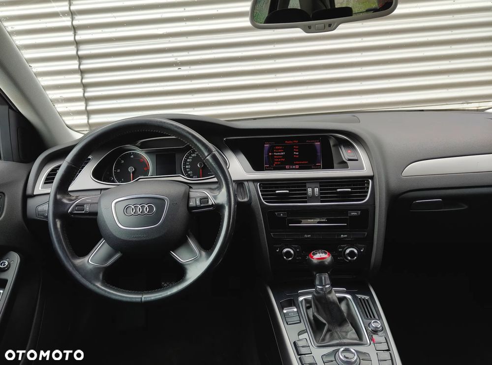 Audi A4 Avant 2.0 TDI DPF S line Sportpaket - 20