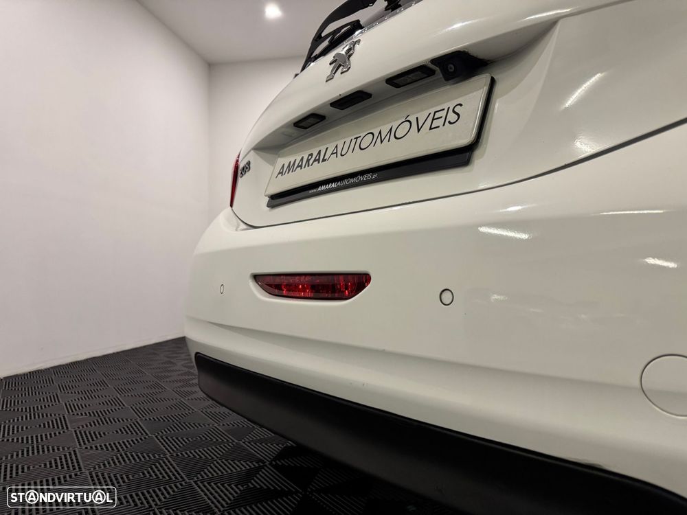 Peugeot 208 1.6 BlueHDi Style - 25