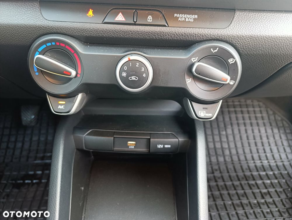 Kia Stonic 1.2 M - 16