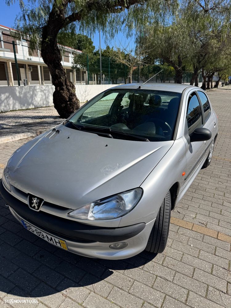 Peugeot 206 1.1 XR - 1