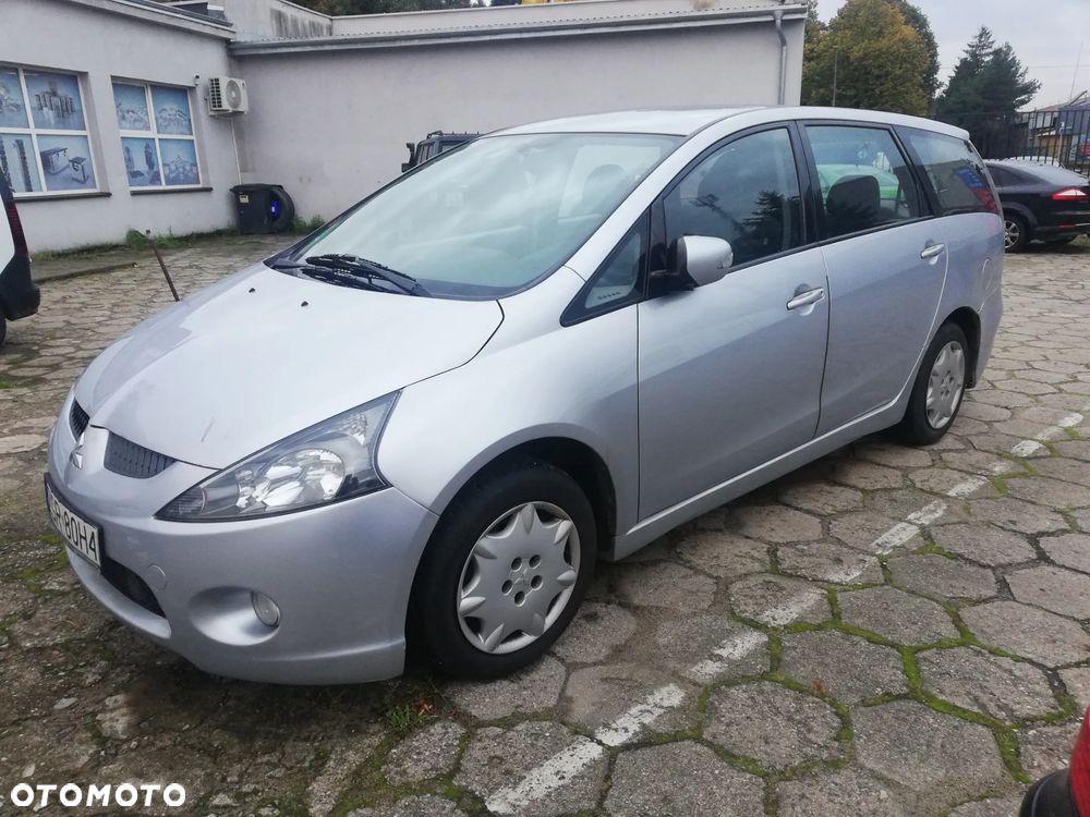 Mitsubishi Grandis 2.0 DI-D Invite - 1