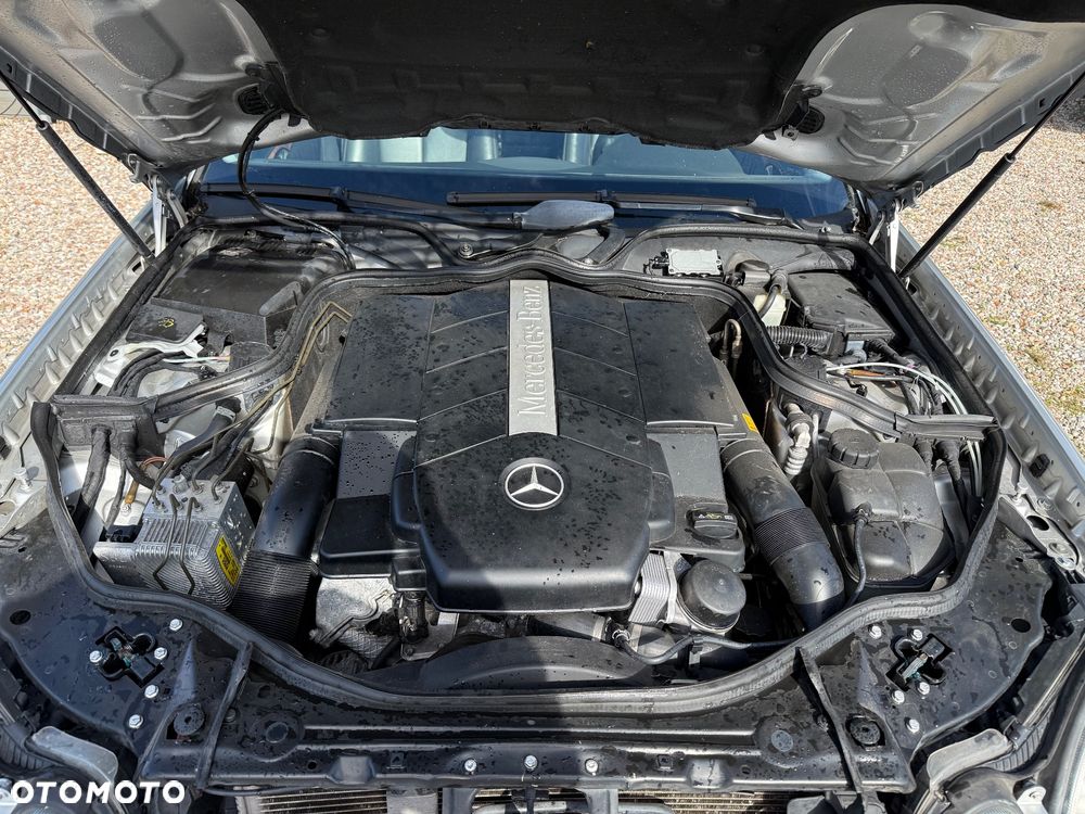 Mercedes-Benz Klasa E 500 7G-TRONIC Elegance - 30