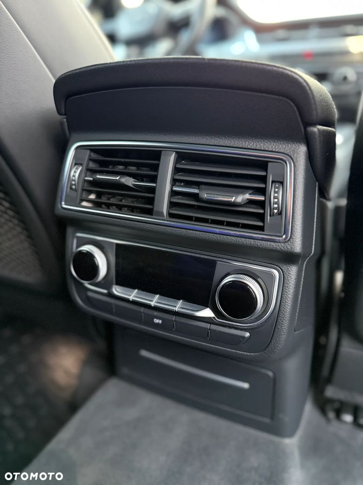 Audi Q7 - 11