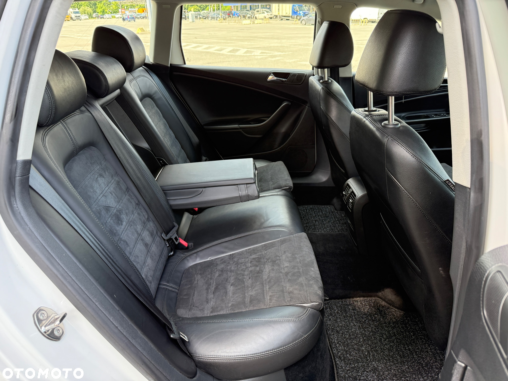 Volkswagen Passat 2.0 TDI DPF Highline DSG - 26