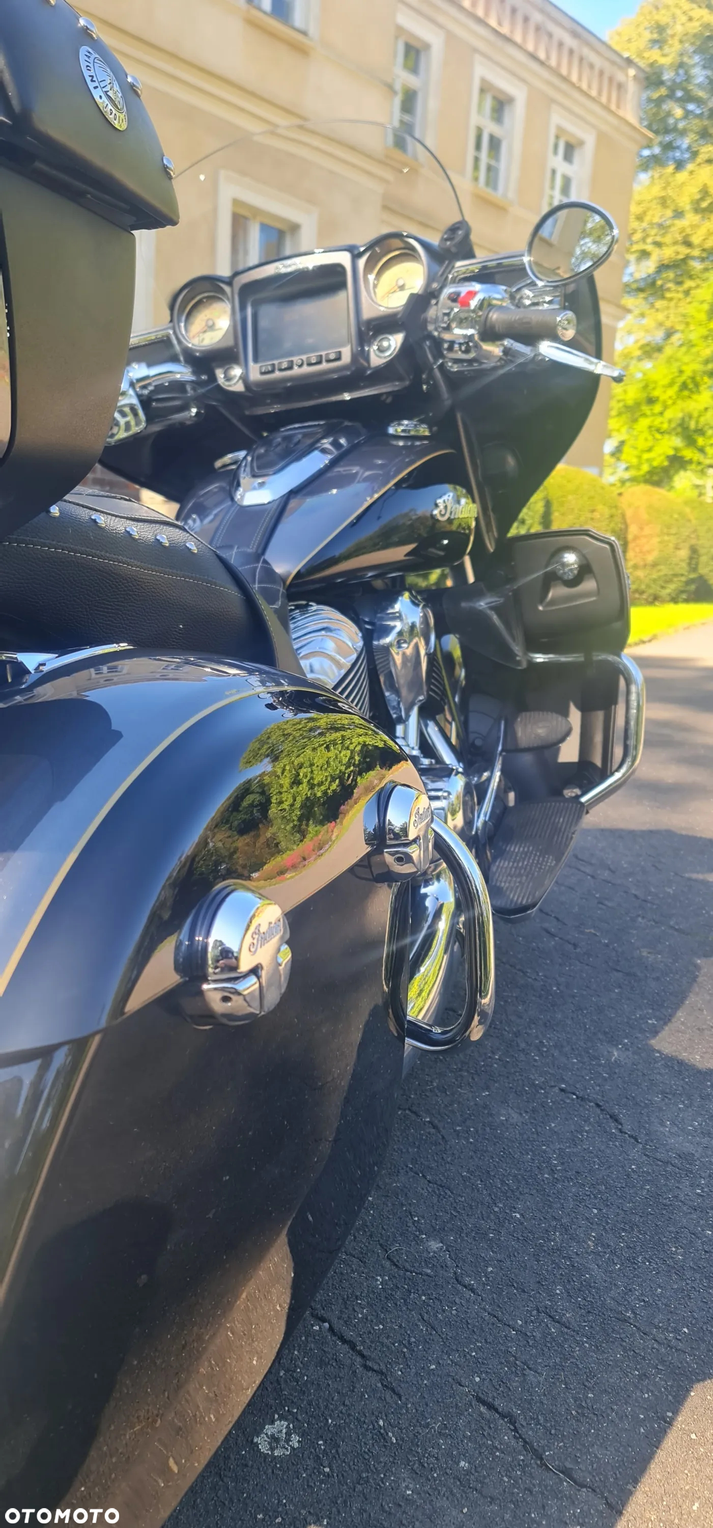 Indian Roadmaster - 24