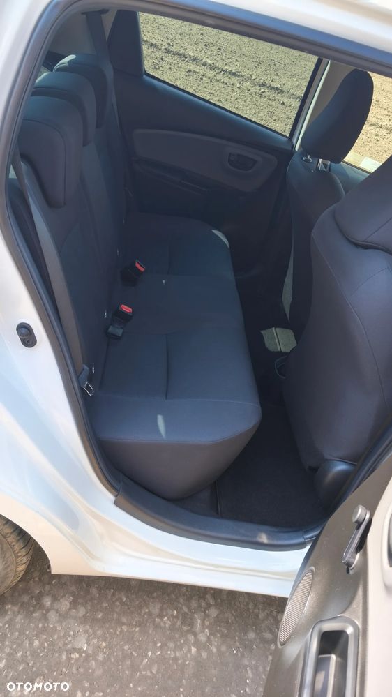 Toyota Yaris 1.5 Active - 10
