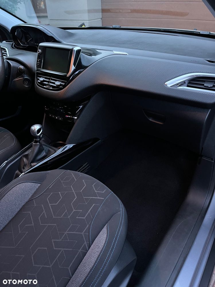 Peugeot 2008 - 22