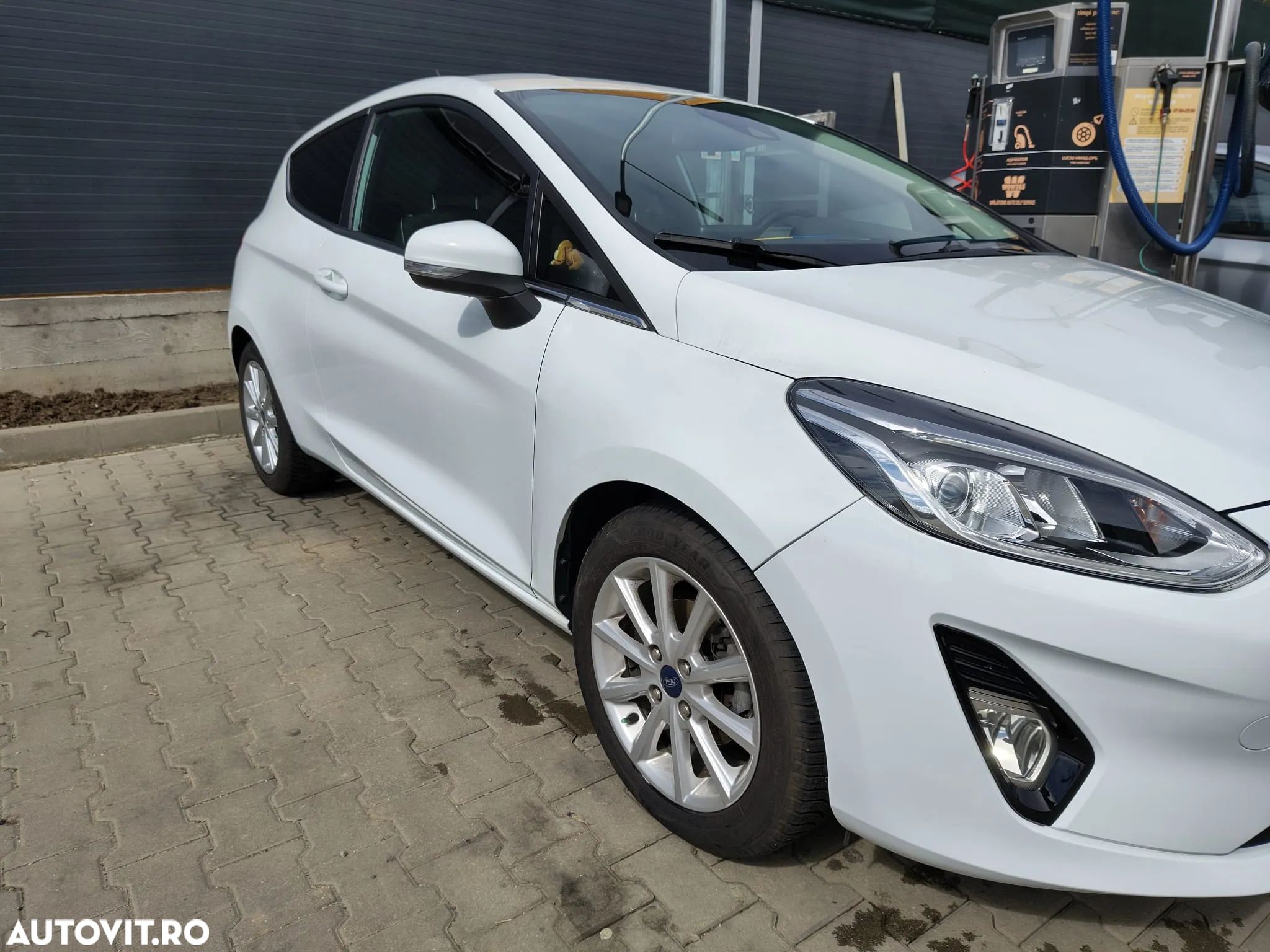 Ford Fiesta 1.0 EcoBoost Titanium - 1