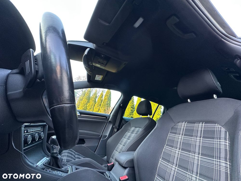 Volkswagen Golf GTD 2.0 TDI SCR DSG - 15