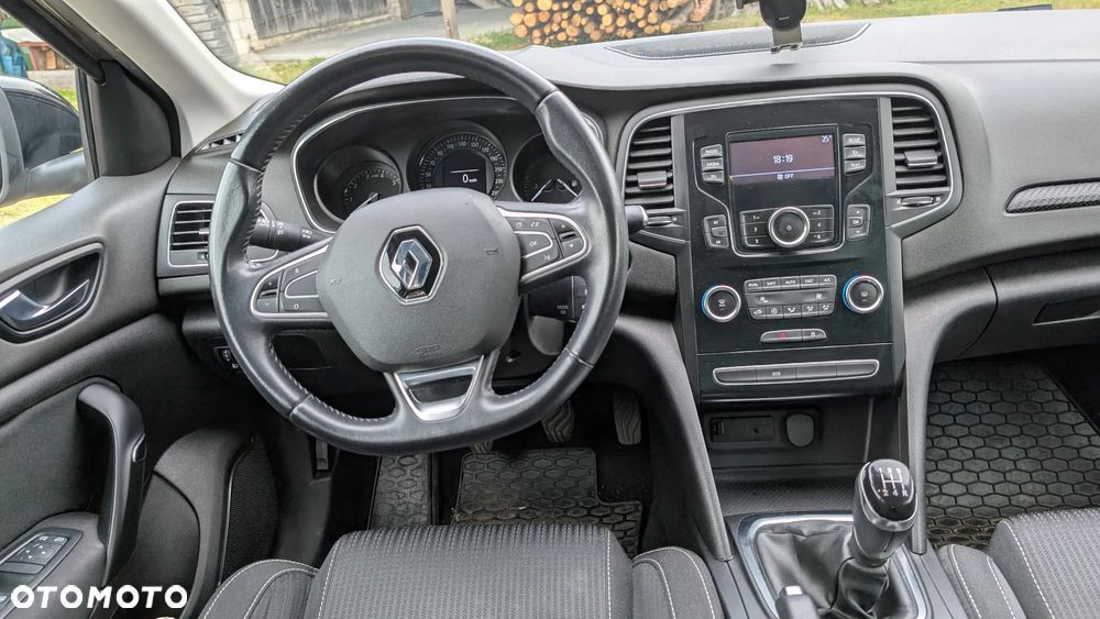 Renault Megane 1.6 SCe Limited - 17