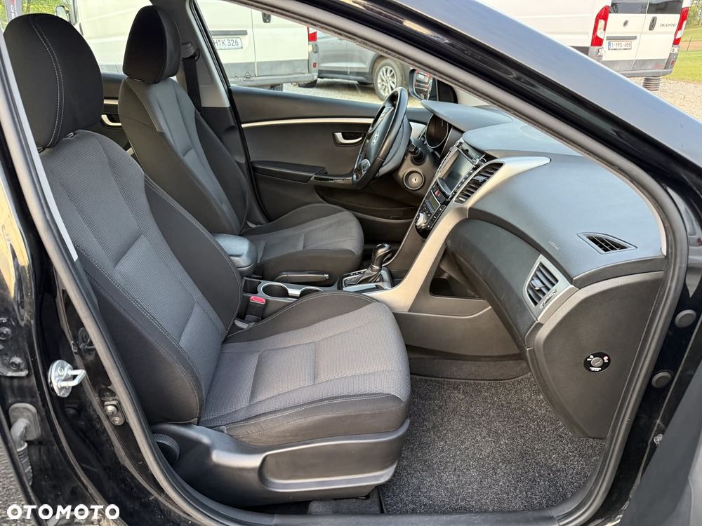 Hyundai i30 Kombi 1.6 GDi DCT Style - 21