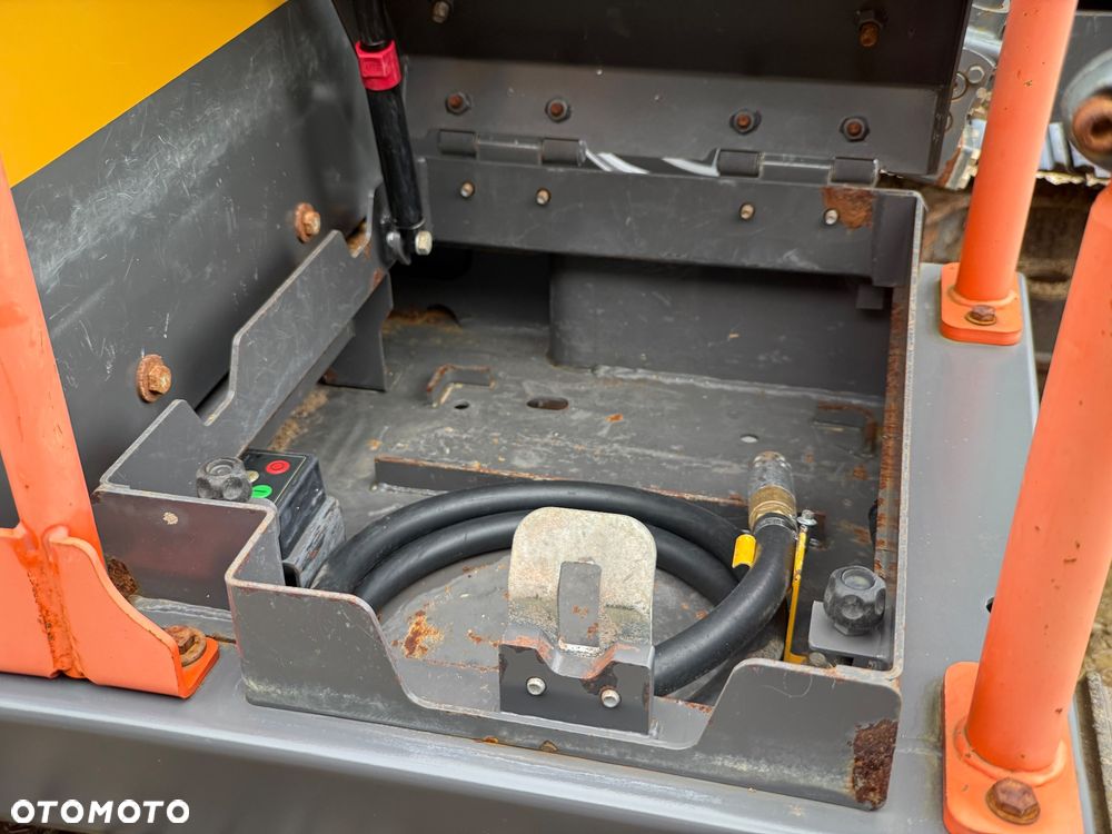 Volvo EC 140 EL - 24