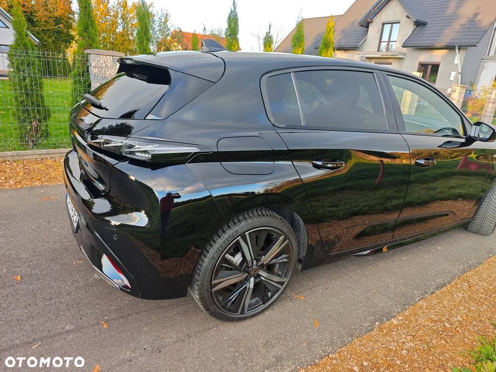 Peugeot 308 - 8