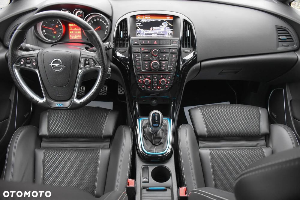 Opel Astra OPC Start/Stop - 17