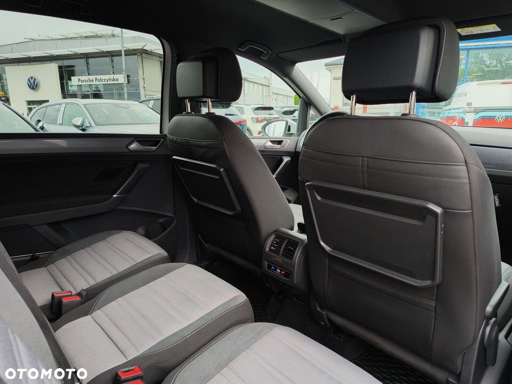 Volkswagen Touran 1.5 TSI EVO Highline - 23