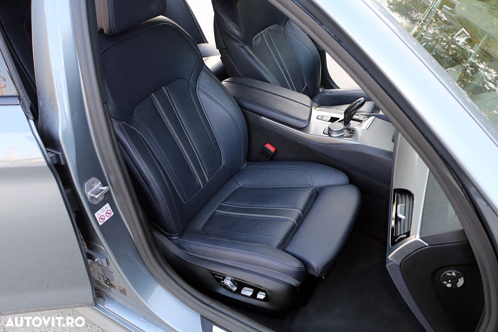 BMW Seria 5 520d AT - 13