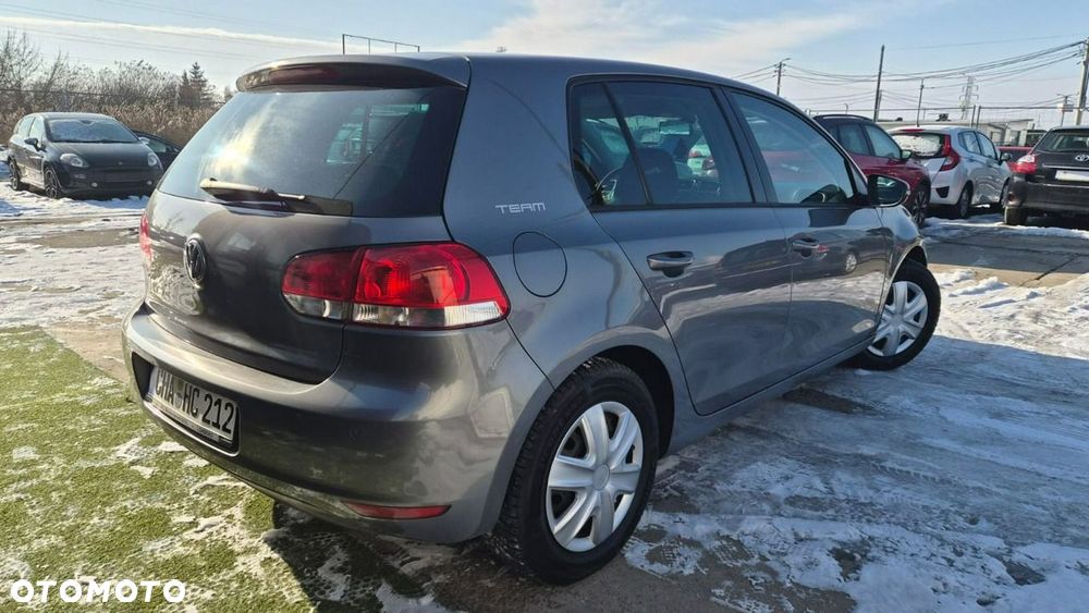Volkswagen Golf - 4