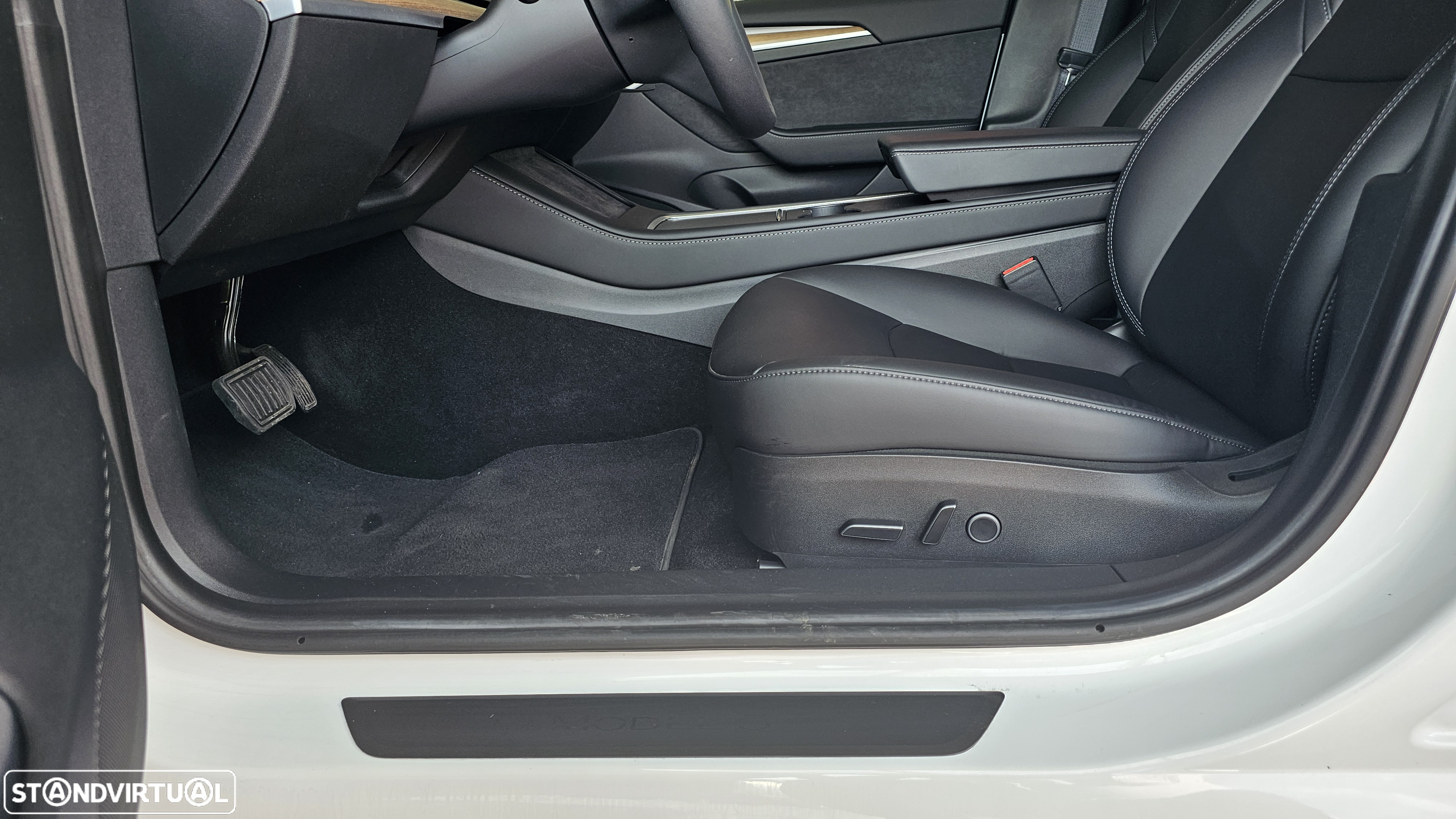 Tesla Model 3 Long Range Tração Integral - 27