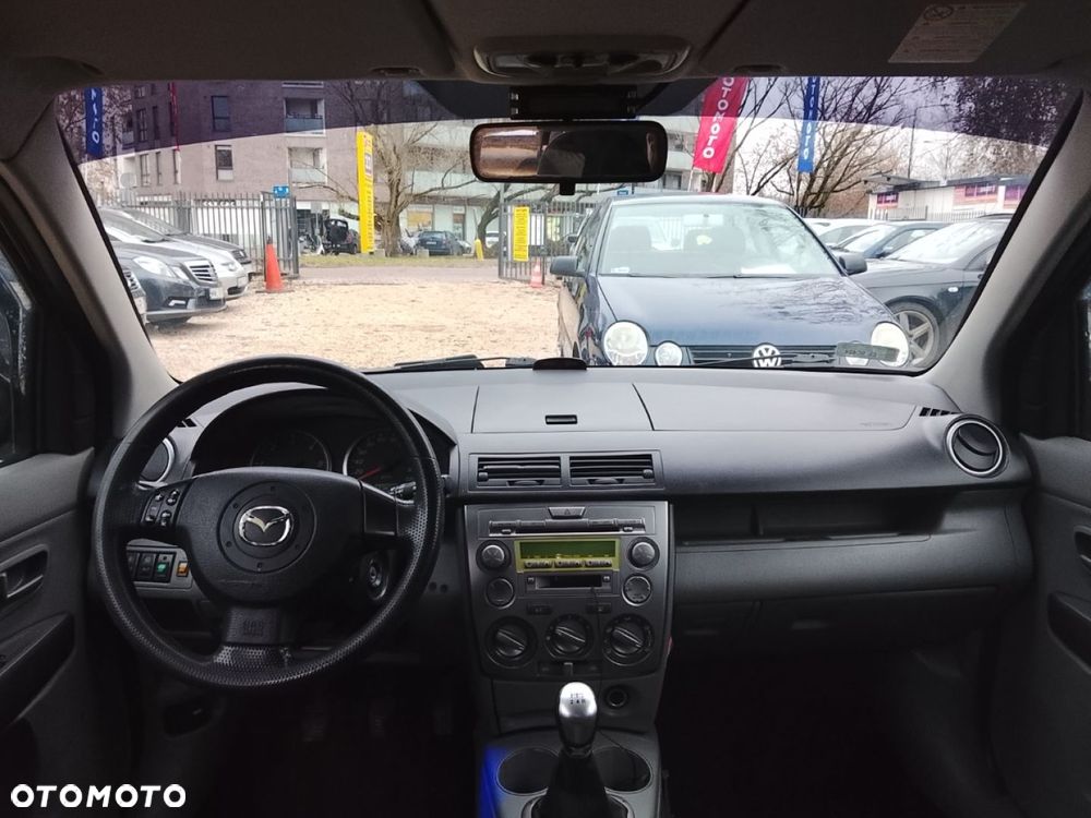 Mazda 2 - 8